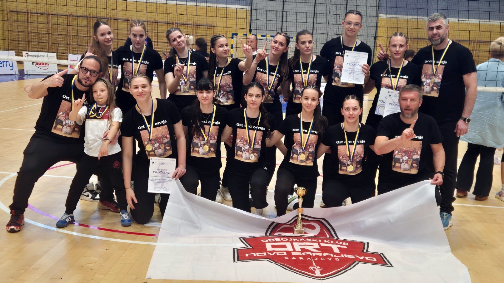 28083e33 5432 4ccc 9c0b 640c38660449